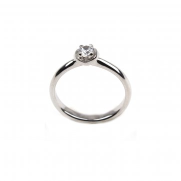 Aphrodite's Rose  Solitaire ring with diamond