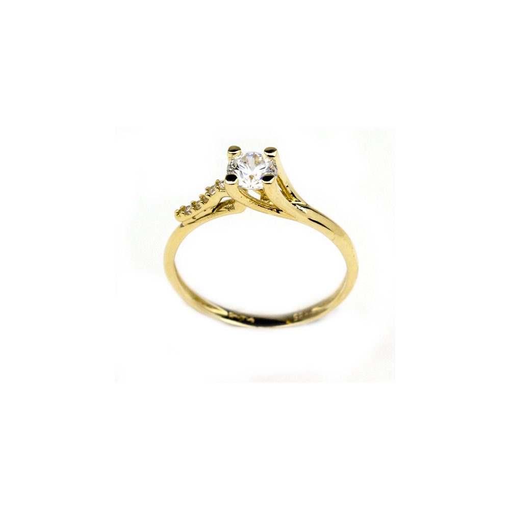 Solitaire ring with CZ