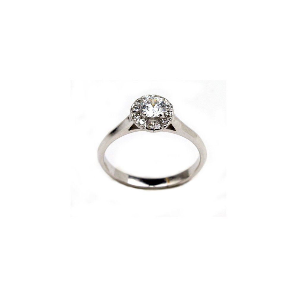  Solitaire ring with diamond