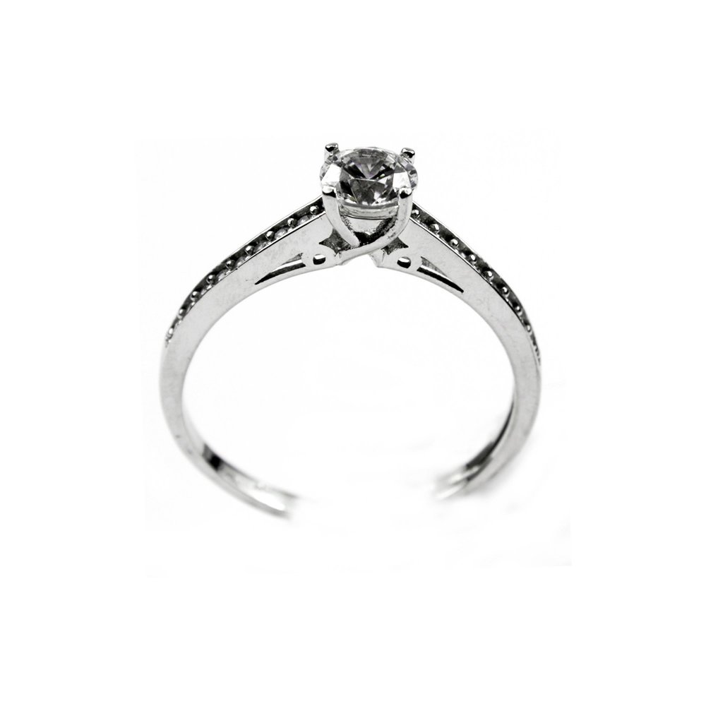 Solitaire ring with CZ