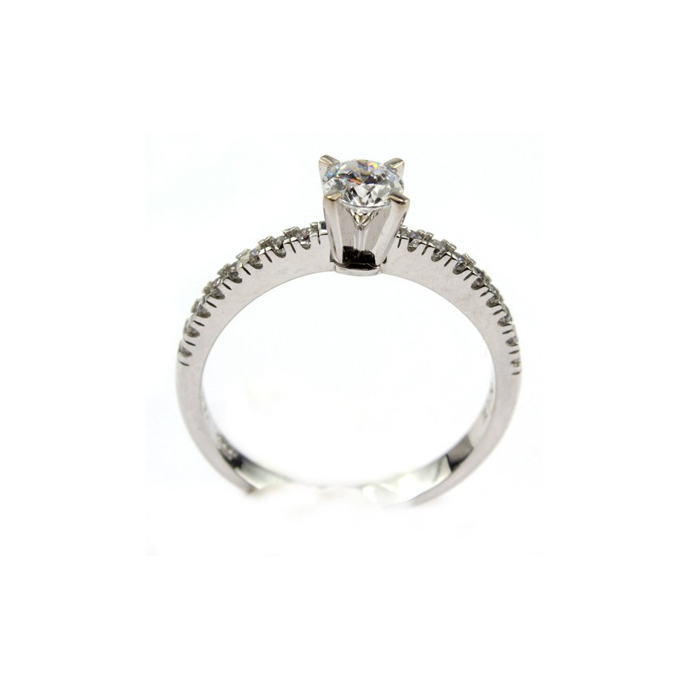 Solitaire ring with CZ